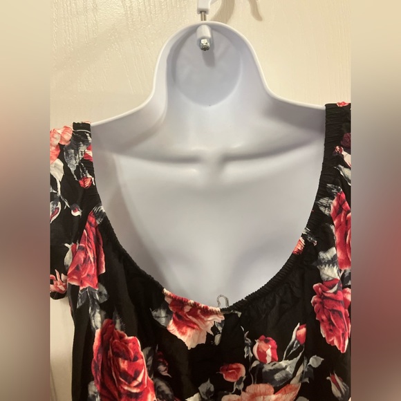Beautiful Charlotte Russe Floral Pink & black dress - Picture 10 of 10